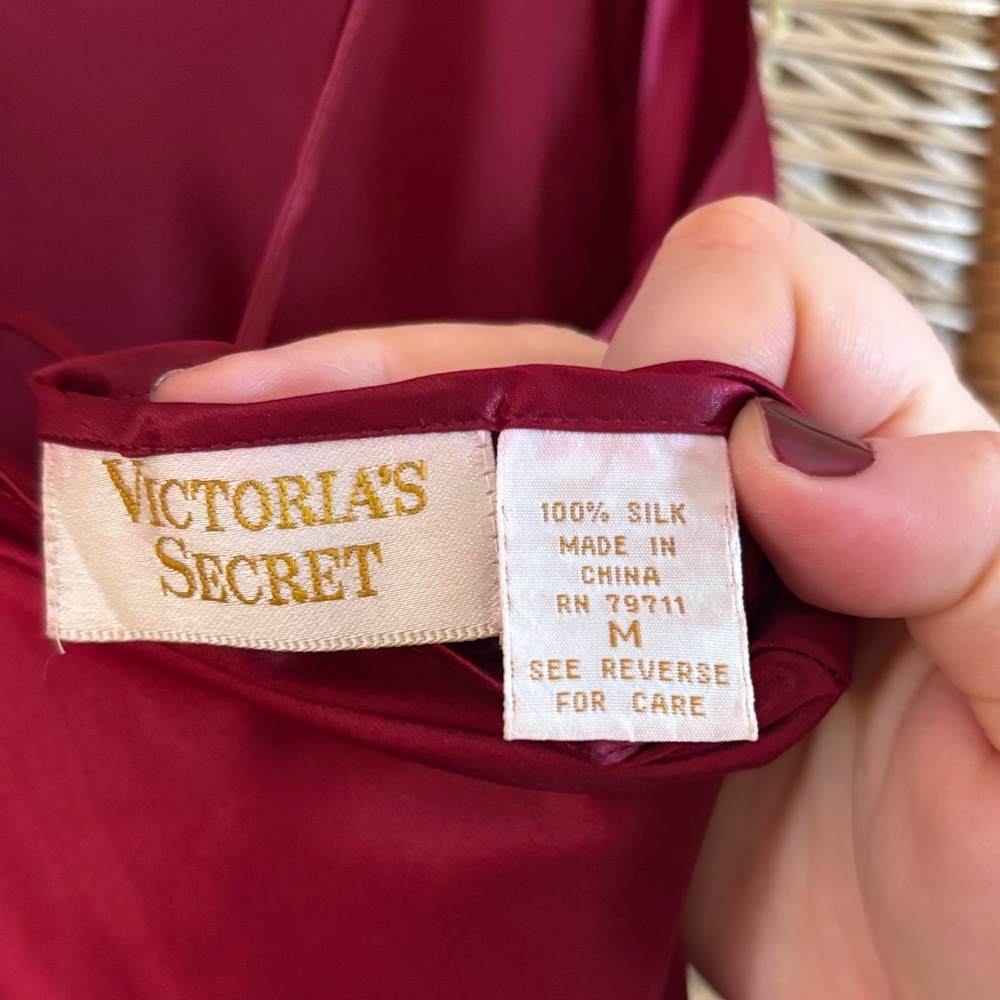 Vintage Victoria’s Secret Silk Slip - Picture 4 of 5